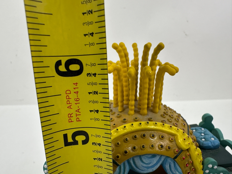 Walt Disney Classics Collection Cinderella's Coach From Disneyland's Main Street Electrical Parade 8W X 4D X 6H [Photo 12]