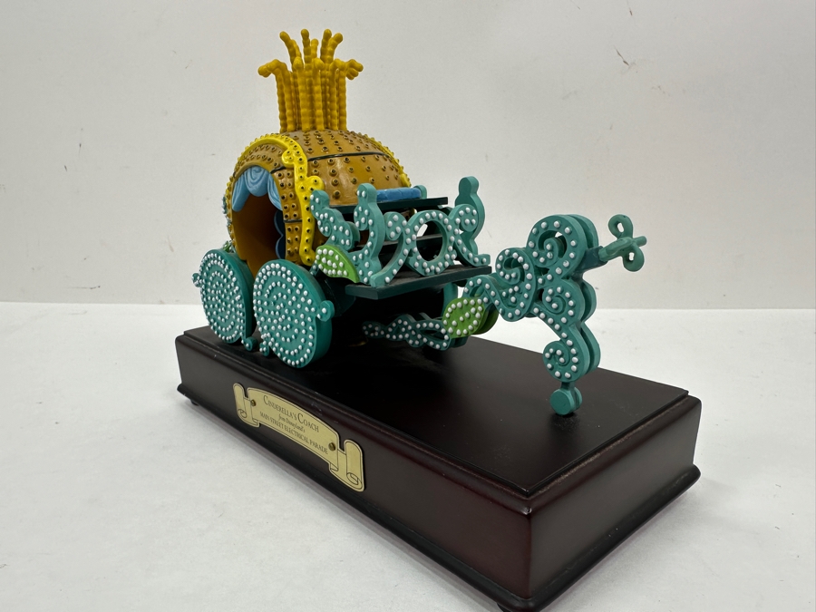 Walt Disney Classics Collection Cinderella's Coach From Disneyland's Main Street Electrical Parade 8W X 4D X 6H [Photo 4]