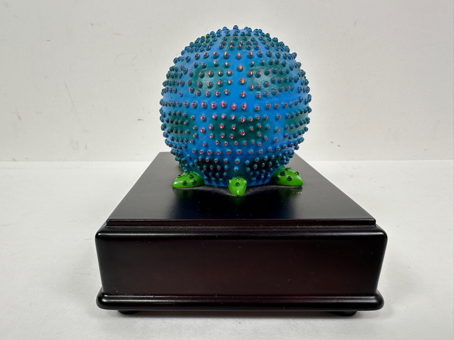 Walt Disney Classics Collection Twinkling Turtle From Disneyland's Main Street Electrical Parade 5W X 4D X 4H [Photo 7]