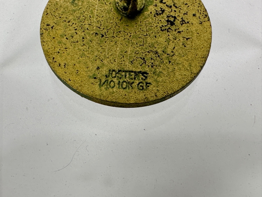 Disneyland Cast Member 10 Year Service Award Pin 1/10 10k Gold Filled [Photo 4]