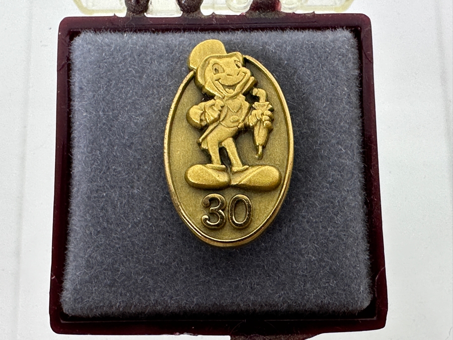Disneyland Cast Member 30 Year Service Award Pin Jiminy Cricket [Photo 2]