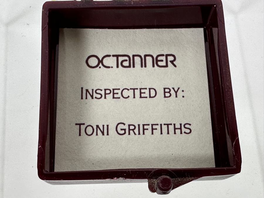 Disneyland Cast Member 30 Year Service Award Pin Jiminy Cricket [Photo 4]