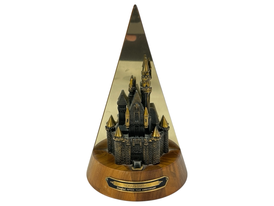Rare Disneyland 15th Year Anniversary Cast Member Service Award For Craig Smith Sleeping Beauty Castle Bronze Statue On Wooden Base 10'H