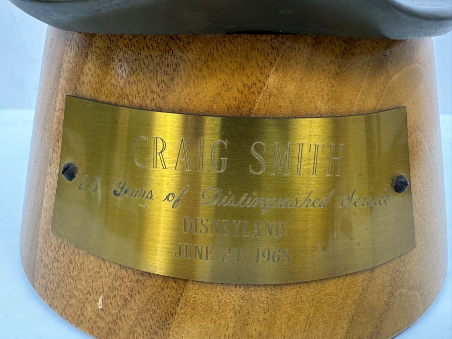 Rare Disneyland Cast Member 25 Years Of Distinguished Service Award Bronze Tinker Bell Sculpture On Wooden Base 'Craig Smith 25 Years Of Distinguished Service Disneyland June 24, 1968' 13.5H [Photo 8]
