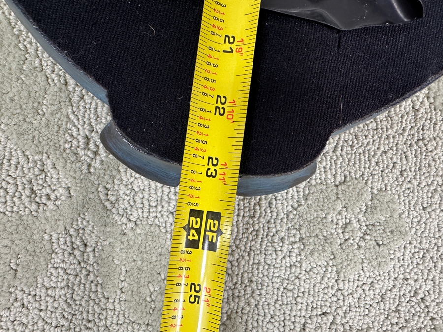 Disneyland's The Haunted Mansion Full Size Talking Gate Plaque Paul Frees's Ghost Host Speaks Limited Edition 500 (Note That The Internal Plastic Battery Enclosure Has Been Repaired) - Working 13.5 X 23' [Photo 9]