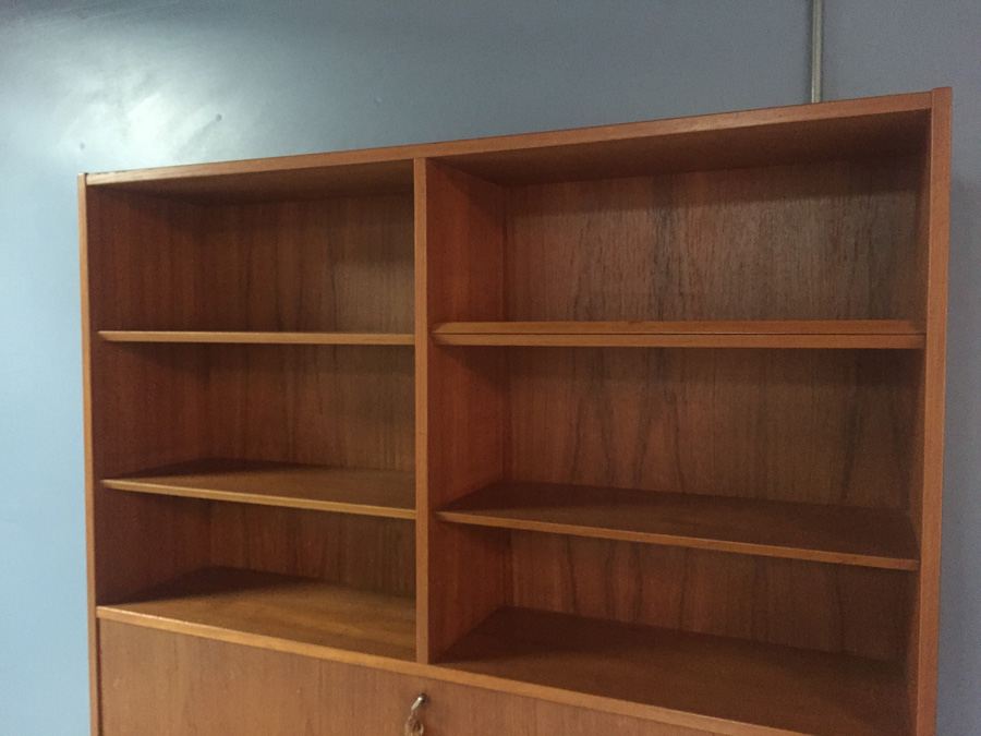 Hundevad Denmark Teak Danish Cabinet [Photo 7]