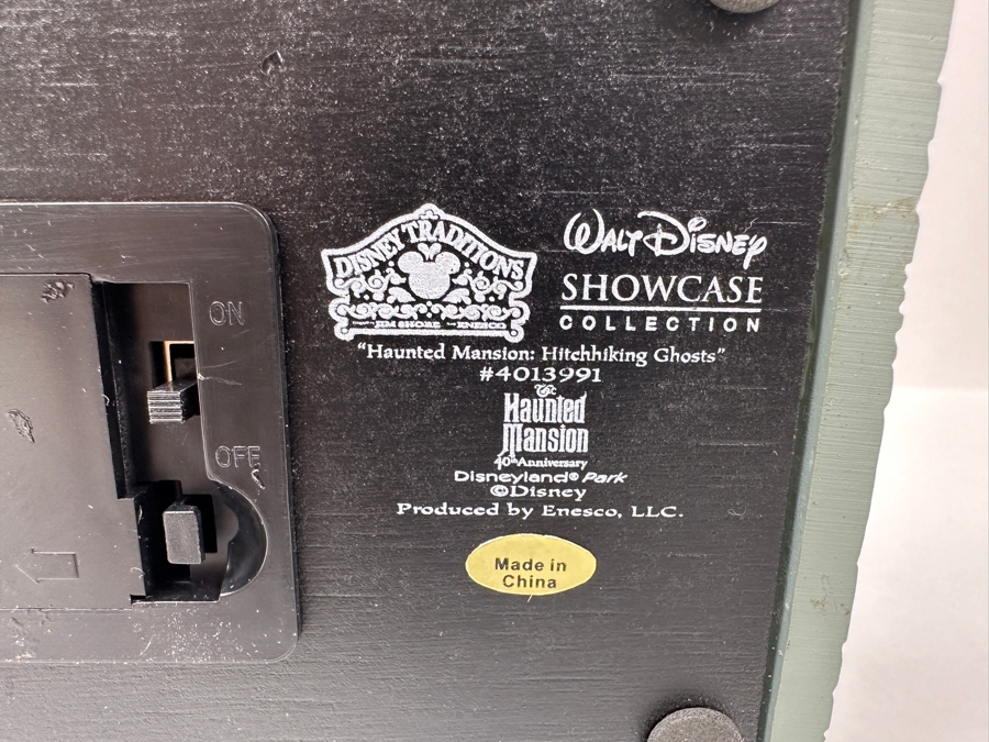 Walt Disney Showcase Collection Disney Traditions 'Haunted Mansion: Hitchhiking Ghosts' The Haunted Mansion 40th Anniversary Enesco 7.5W X 4D X 9H [Photo 11]