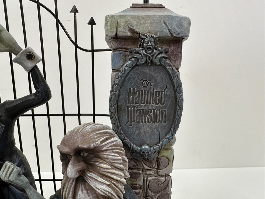 Walt Disney Showcase Collection Disney Traditions 'Haunted Mansion: Hitchhiking Ghosts' The Haunted Mansion 40th Anniversary Enesco 7.5W X 4D X 9H [Photo 3]