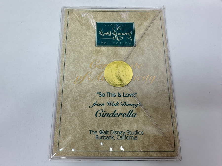 Walt Disney Classics Collection WDCC Figurine 'So This Is Love' From Walt Disney's Cinderella With COA 9H [Photo 8]