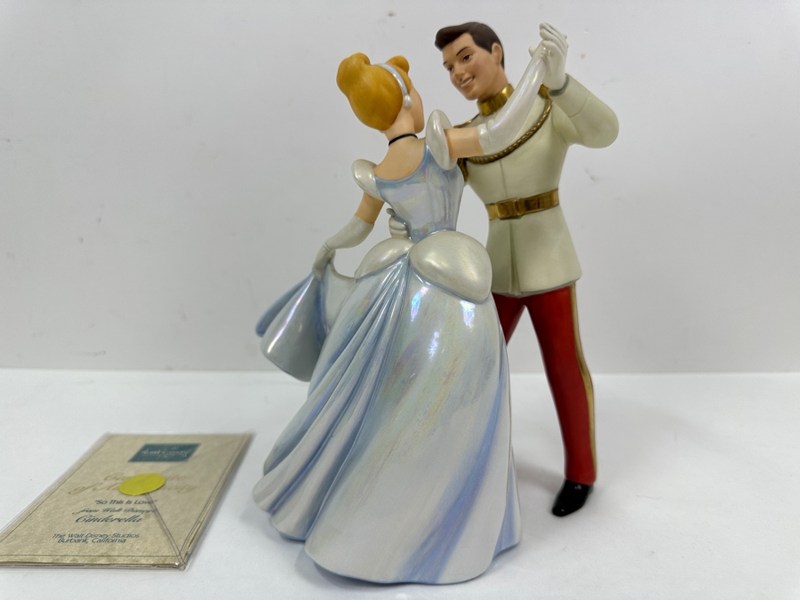 Walt Disney Classics Collection WDCC Figurine 'So This Is Love' From Walt Disney's Cinderella With COA 9H [Photo 6]