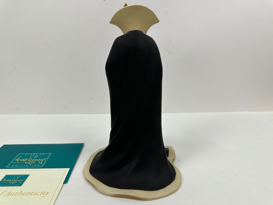 Walt Disney Classics Collection WDCC Figurine Snow White 60th Anniversary Queen 'Bring Back Her Heart...' 1997 Event Sculpture With COA 9.5H [Photo 6]