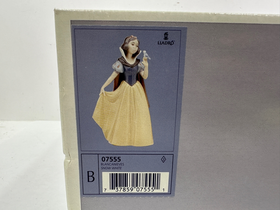 Vintage Signed Lladro Snow White Figurine With Original Box Signed On Bottom 9.25H [Photo 11]