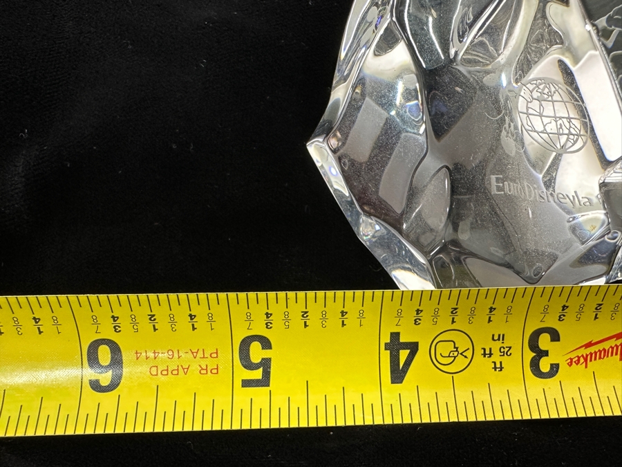 Val Saint Lambert Etched Crystal Euro Disneyland Paperweight 4.5W [Photo 6]