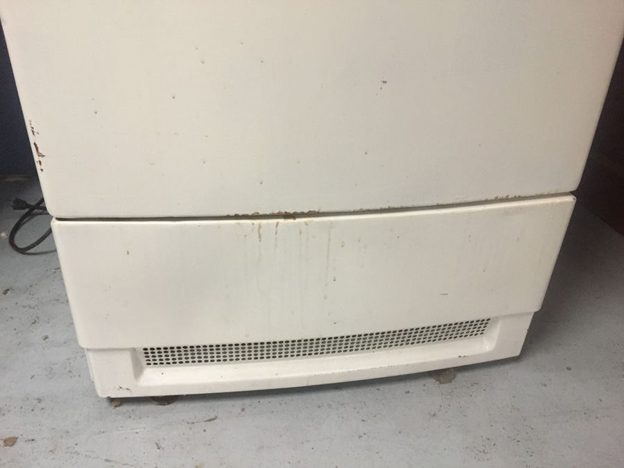 Vintage Retro Frigidaire Fridge Compact Refrigerator Made by General Motors - WORKS GREAT! [Photo 8]