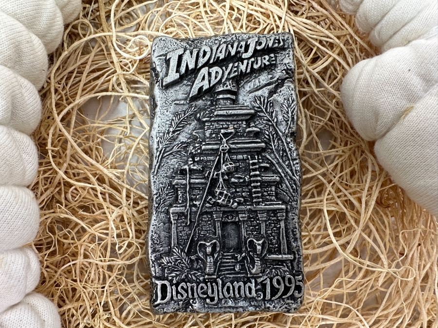 New In Original Box Indiana Jones Adventure Disneyland 1995 Snake That Turns Into A Shirt Adult XL Plus Indiana Jones Adventure Disneyland 1995 Souvenir Paperweight Plaque [Photo 3]