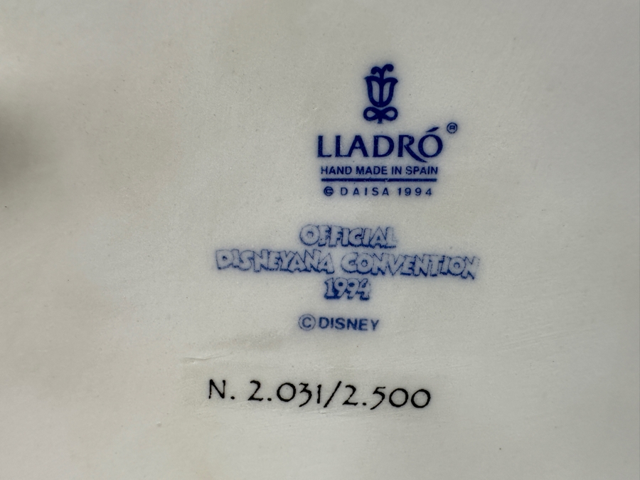 Vintage 1994 Lladro Official Disneyana Convention 1994 Limited Edition Cinderella And The Fairy Godmother Signed By M. C. Lladro 8W X 9H [Photo 13]