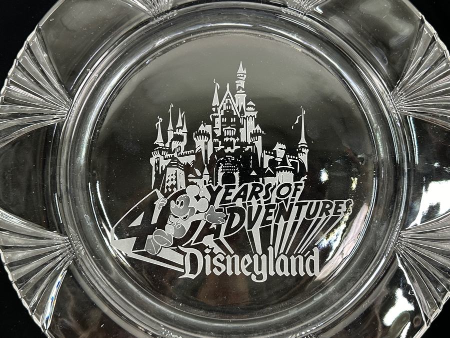 Limited Edition 40 Years Of Adventures Disneyland Etched Crystal Plate Numbered 20 Of 500 12'W [Photo 2]