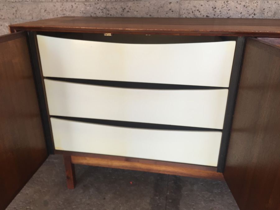 Mid-century Modern Credenza Hutch Cabinet [Photo 14]