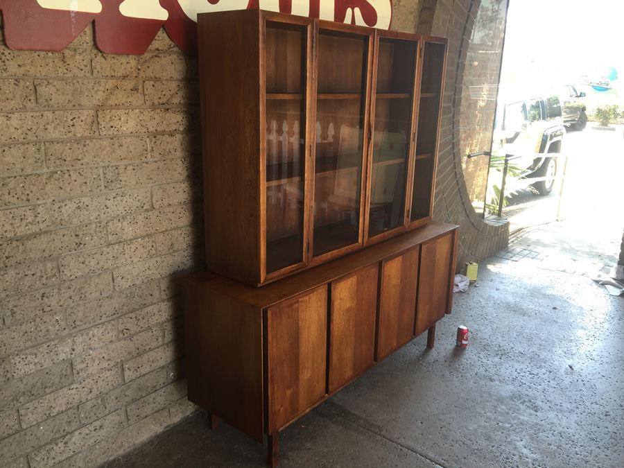Mid-century Modern Credenza Hutch Cabinet [Photo 24]