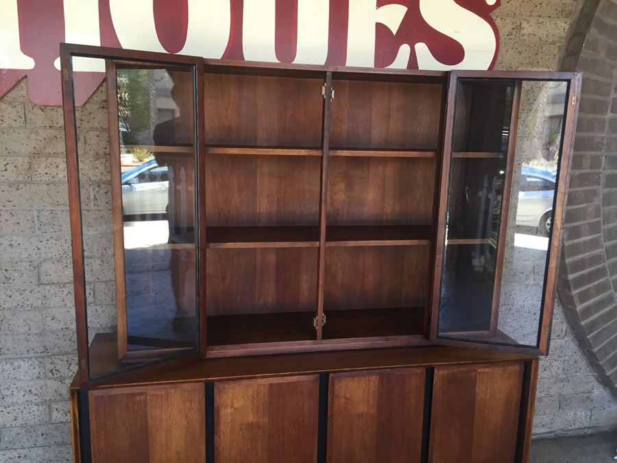 Mid-century Modern Credenza Hutch Cabinet [Photo 27]