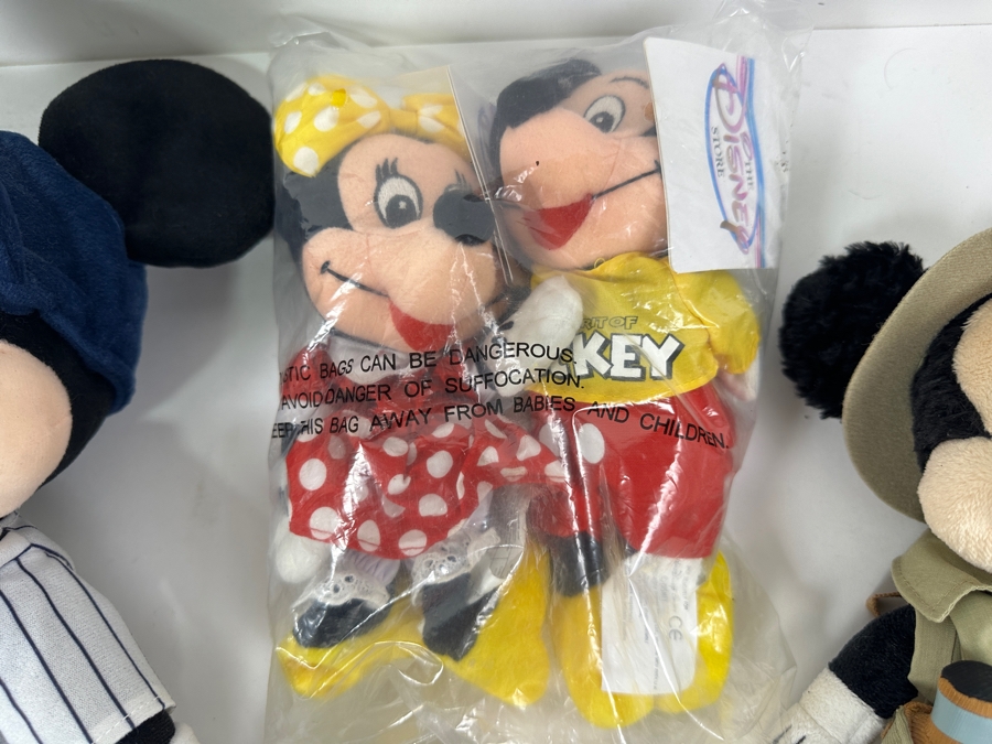 Mickey Mouse & Minnie Mouse Disney Plush Toys [Photo 3]