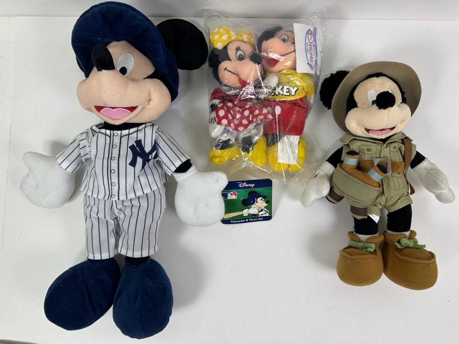 Mickey Mouse & Minnie Mouse Disney Plush Toys [Photo 2]