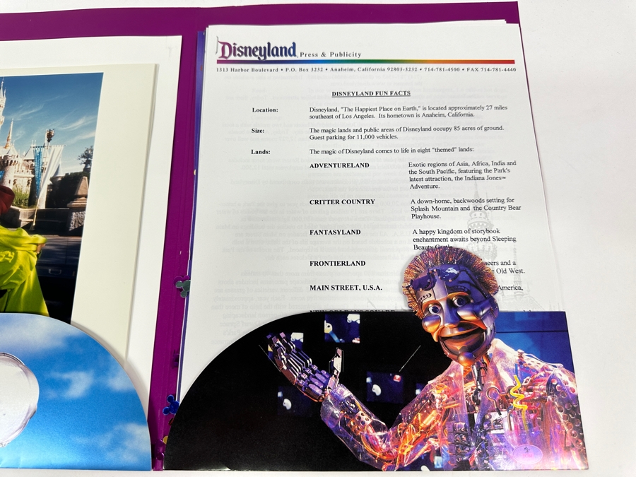 1999 Disneyland Tomorrowland Media Information Press Kit With Photos And Disneyland Information [Photo 9]