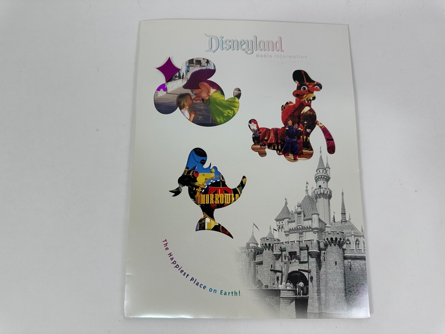 1999 Disneyland Tomorrowland Media Information Press Kit With Photos And Disneyland Information [Photo 2]