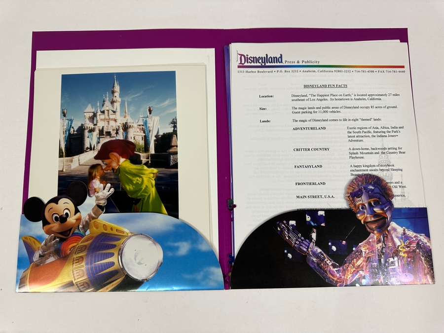 1999 Disneyland Tomorrowland Media Information Press Kit With Photos And Disneyland Information [Photo 3]