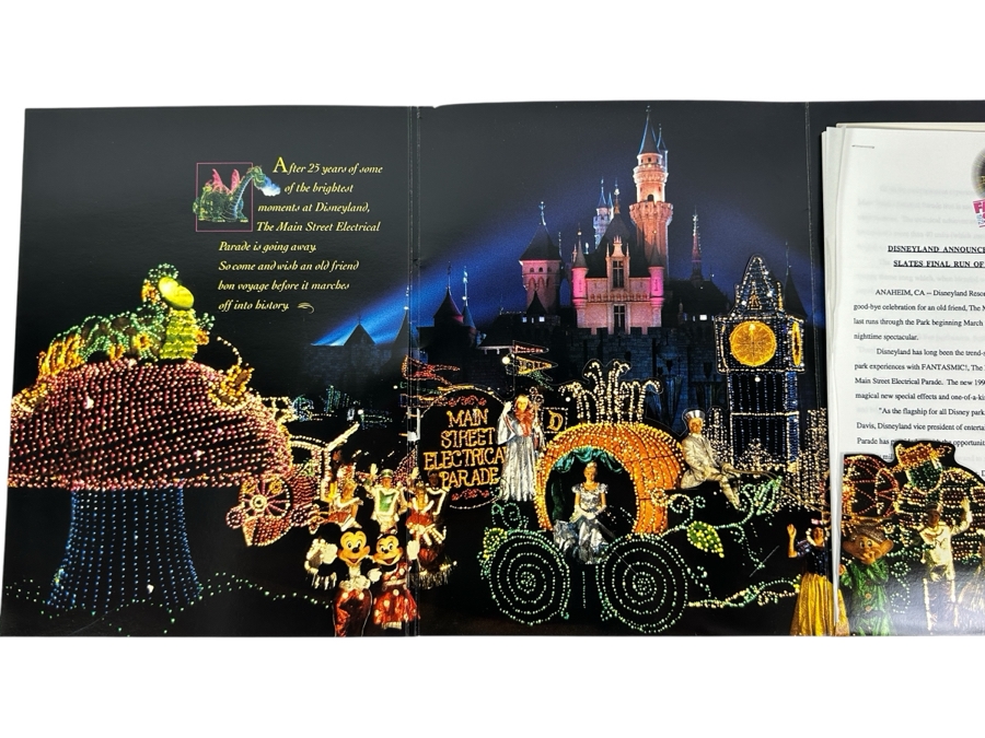 Vintage Main Street Electrical Parade 1972-1996 Farewell Season Press Kit News Release For Media With Photos & Slides
