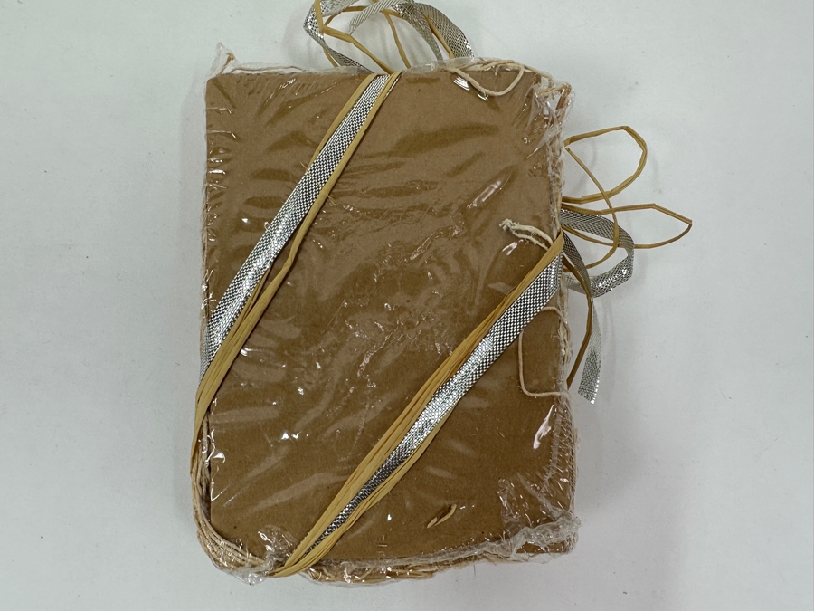 Factory Sealed Indiana Jones Adventure Disneyland 1995 Souvenir Paperweight Plaque [Photo 3]