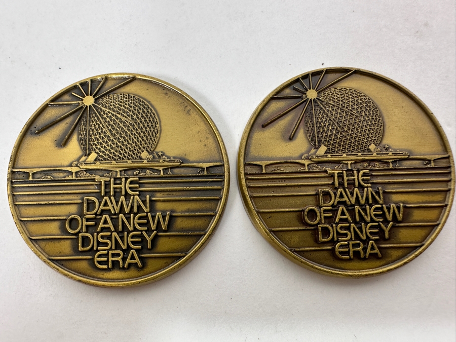 Pair Of Vintage 1982 Walt Disney World Epcot Center Commemorative Coins October 1, 1982 The Dawn Of A New Disney Era [Photo 2]