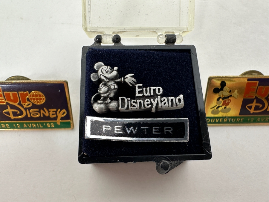 (3) Euro Disneyland Trading Pins [Photo 2]