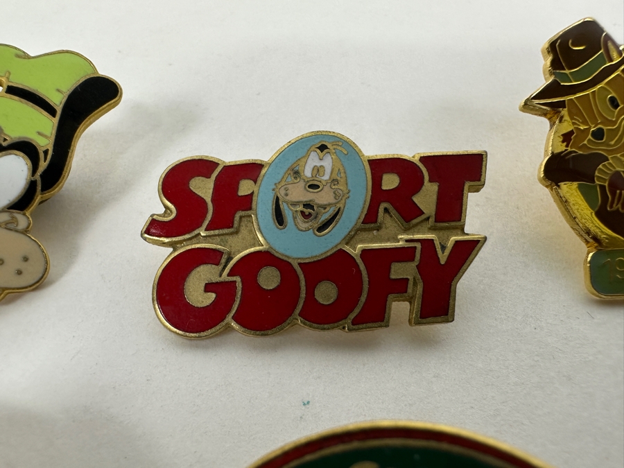 (6) Vintage Disneyland Disney Trading Pins [Photo 6]