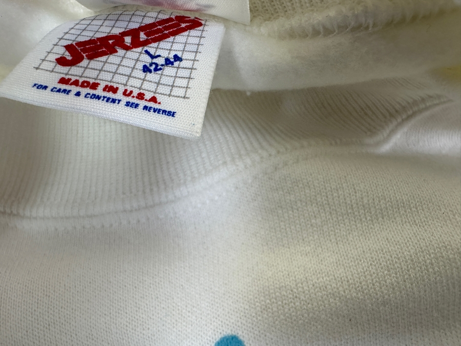 Rare Original Elizabeth Taylor's 60th Birthday Party At Disneyland Resort Swag Bag Given To The Elite 1,000 Celebrities Attending The Event Feb 27, 1992 8PM W/ Button, Large Sweatshirt, Program Of Events, Invitation & New Wrapped White Diamonds Perfume [Photo 6]