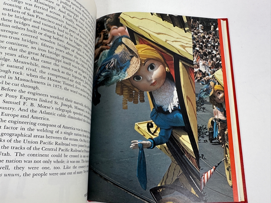 Vintage 1975 Hardcover Book Disney's America On Parade [Photo 10]