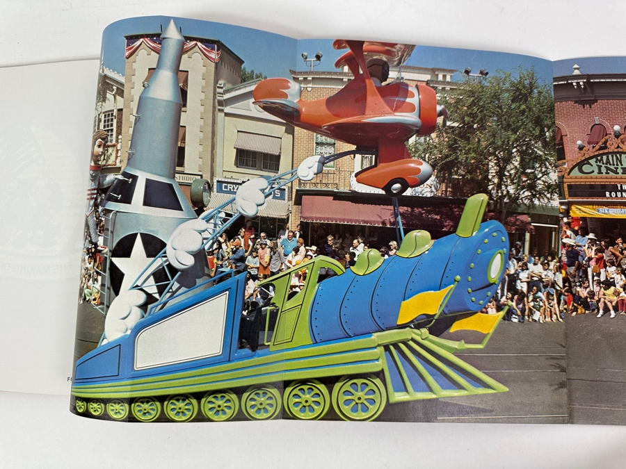 Vintage 1975 Hardcover Book Disney's America On Parade [Photo 11]