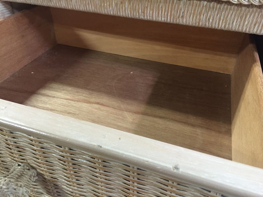 Wicker 6-Drawer Dresser [Photo 7]