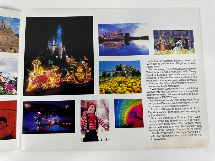 Vintage 1984 Walt Disney World A Pictorial Souvenir Featuring The Magic Kingdom And EPCOT Center [Photo 4]