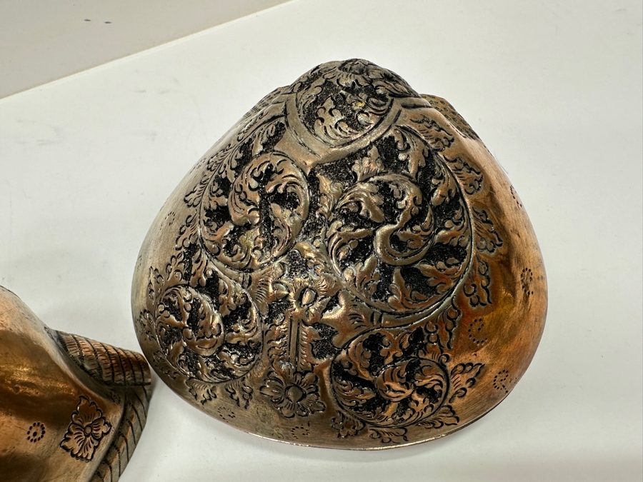 Just Added - Collection Of Vintage Cambodian Silverplate Shells & Clam Box [Photo 5]