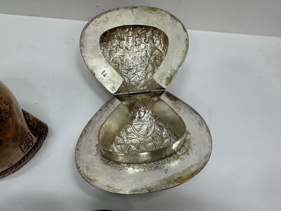Just Added - Collection Of Vintage Cambodian Silverplate Shells & Clam Box [Photo 8]