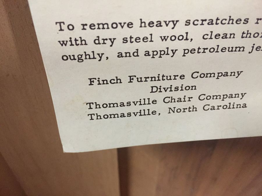 Thomasville Drum Table with Flagstone Top [Photo 7]