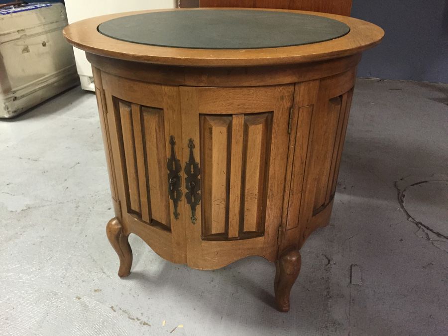 Thomasville Drum Table with Flagstone Top [Photo 1]