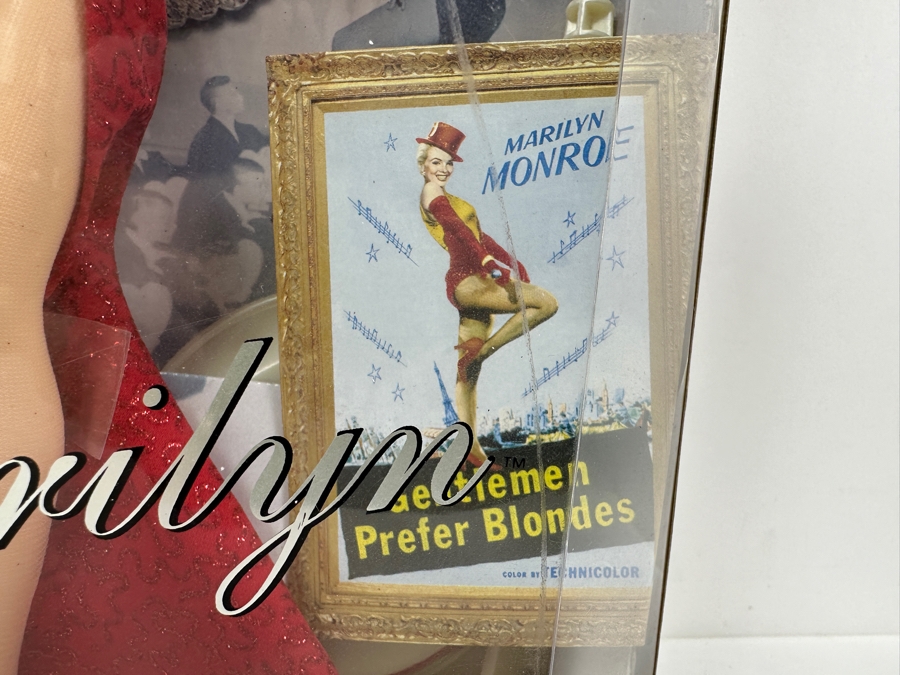 Vintage 1997 Mattel Barbie Collector Edition Hollywood Legends Collection Barbie As Marilyn Gentlemen Prefer Blondes In Box 17452 [Photo 4]
