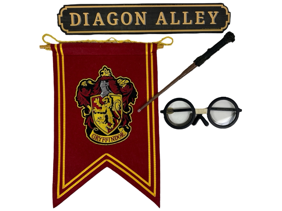 Harry Potter Lot With Glasses, Flag, Sign & Wand