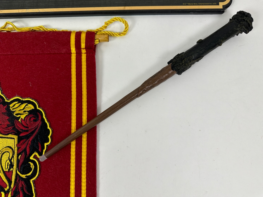 Harry Potter Lot With Glasses, Flag, Sign & Wand [Photo 7]