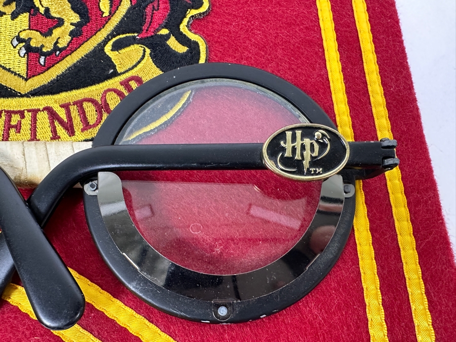 Harry Potter Lot With Glasses, Flag, Sign & Wand [Photo 5]