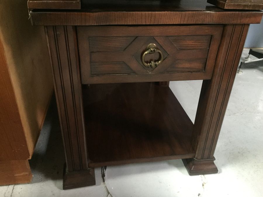 Pair of Somerton End Tables [Photo 11]