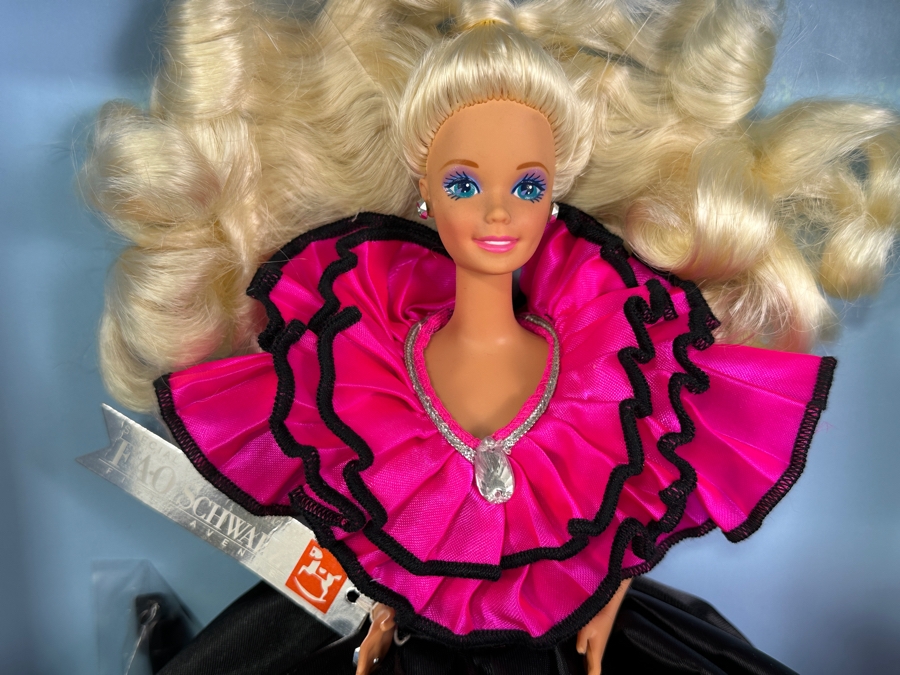 Vintage 1991 Mattel Barbie Night Sensations Special Limited Edition FAO Schwarz Barbie Doll With Box 2921 [Photo 4]
