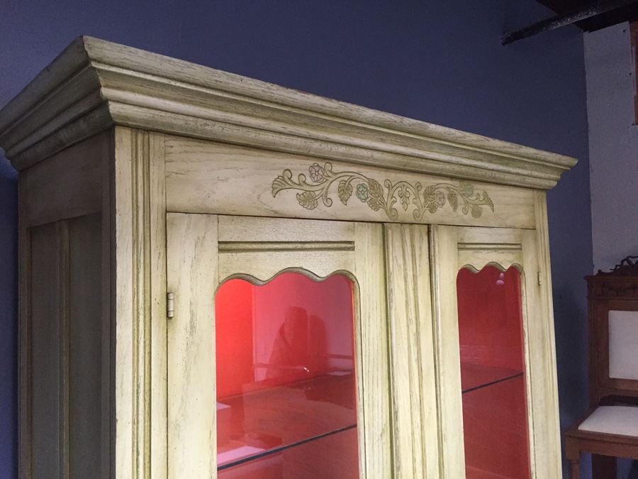 Vintage Painted Lockable Display Cabinet with Glass Shelves and Lighting [Photo 11]